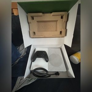 Selling Xbox one s 1 TB